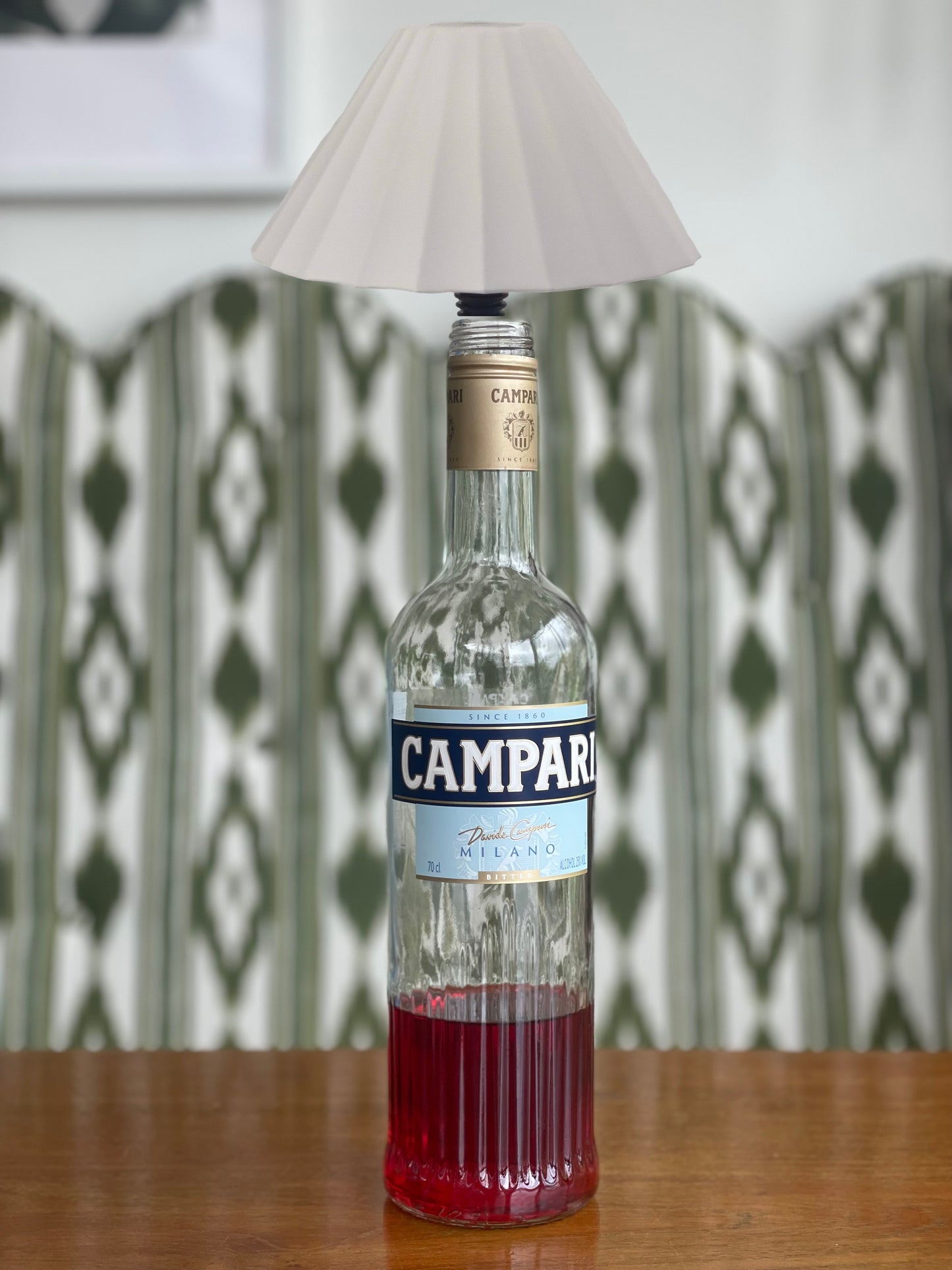 Scallop rechargeable bottle lamp