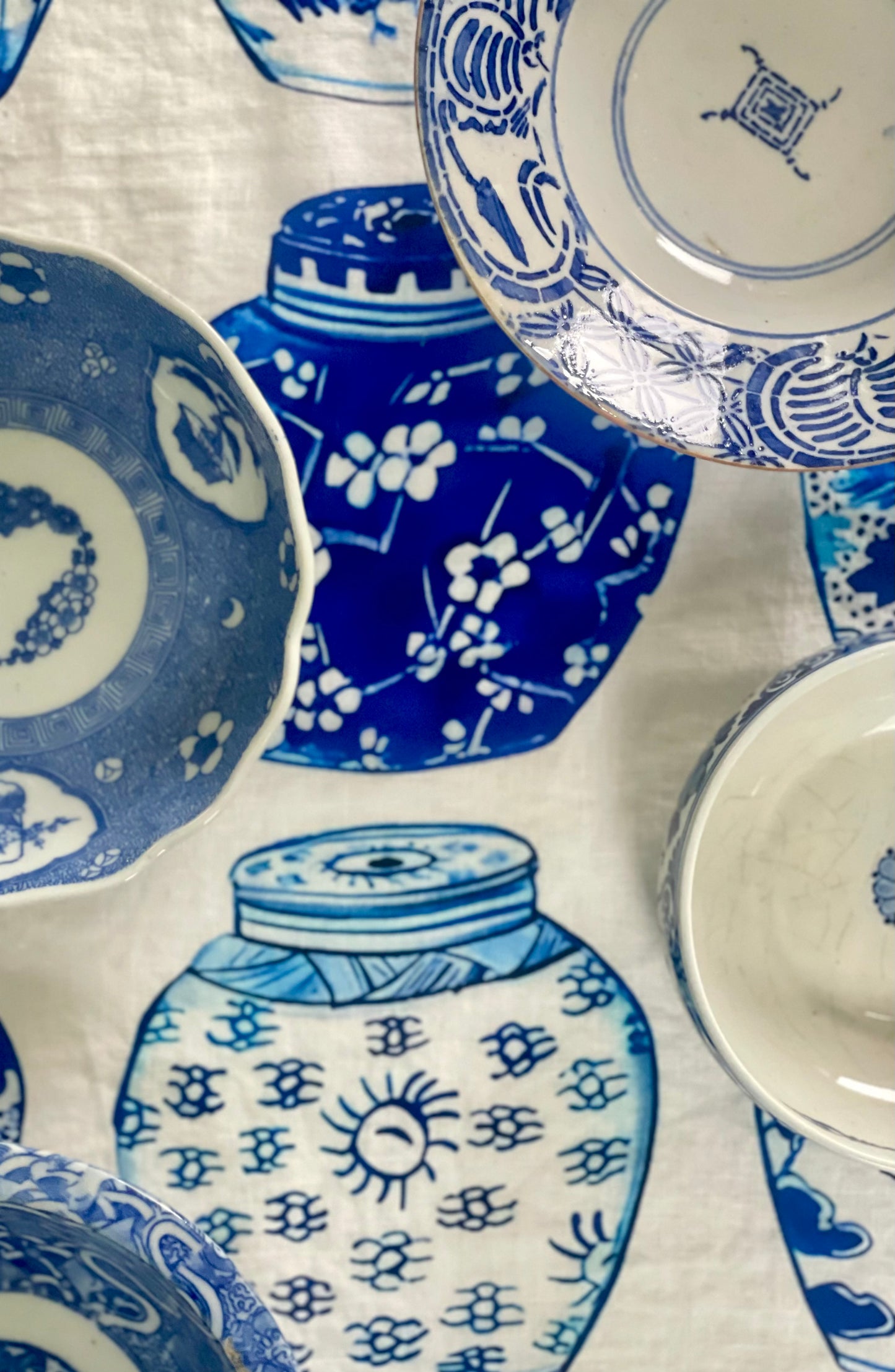 Ginger Jars Linen Tablecloth