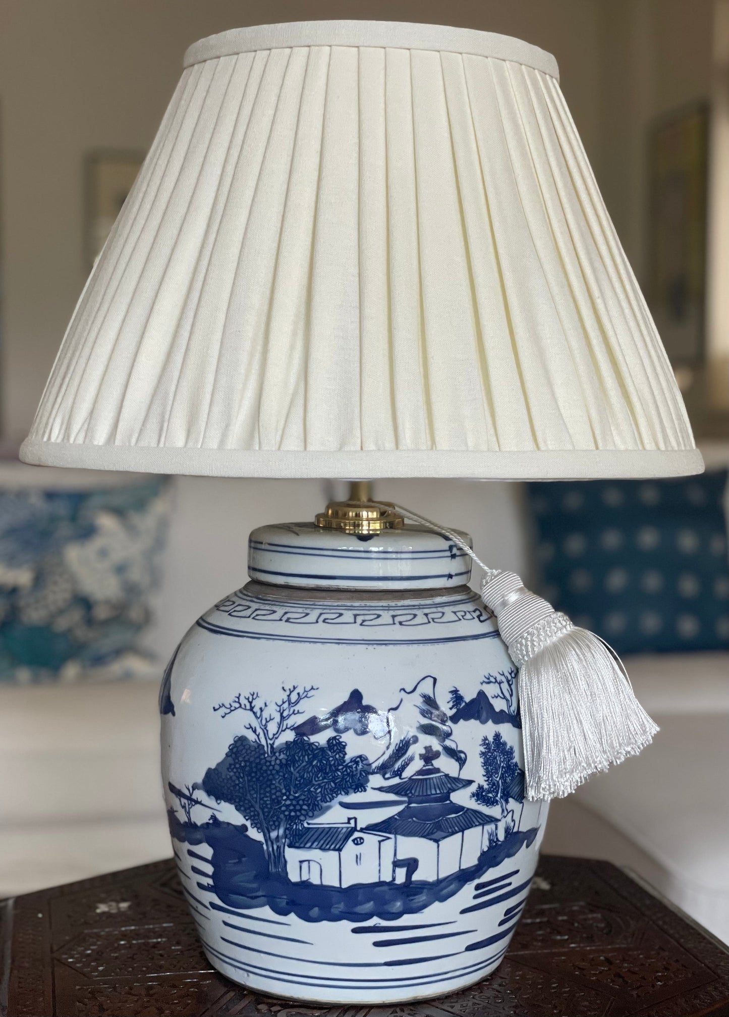 Rustic Village Ginger Jar Lamp