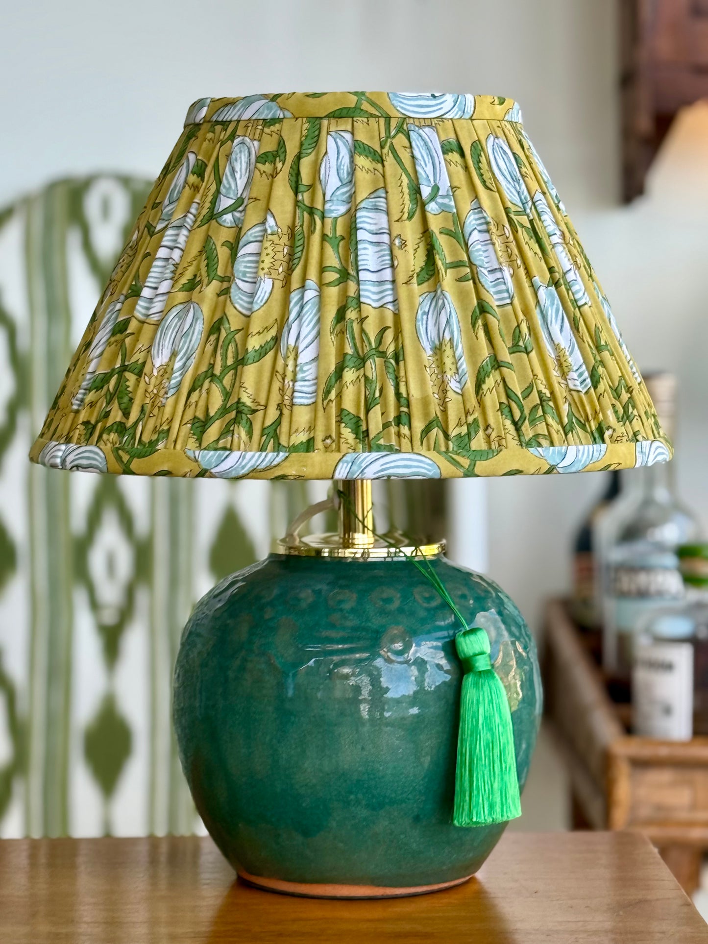 Hunan Jade Floral Relief Lamp