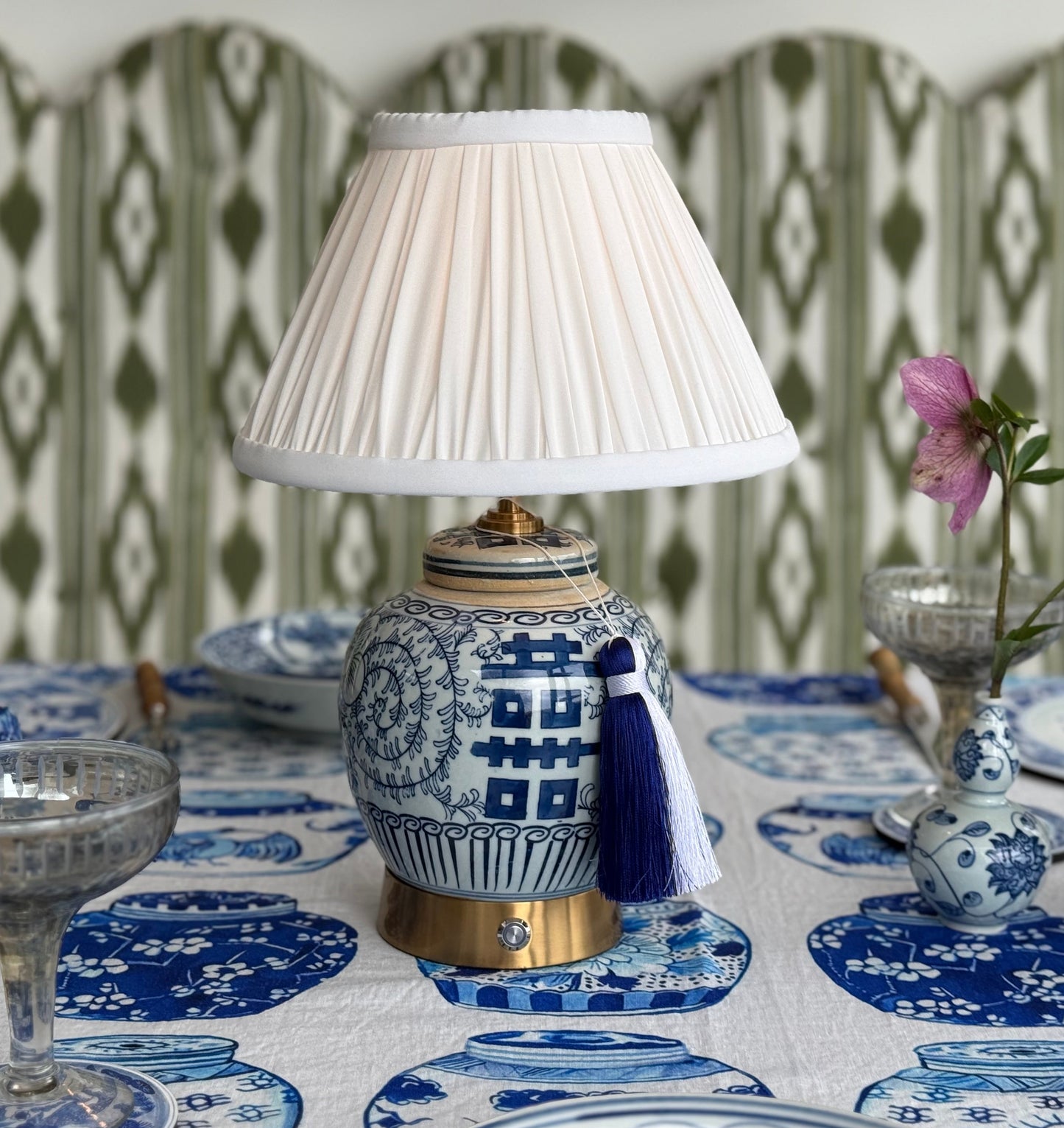 Ginger Jar Mini rechargeable Lamp