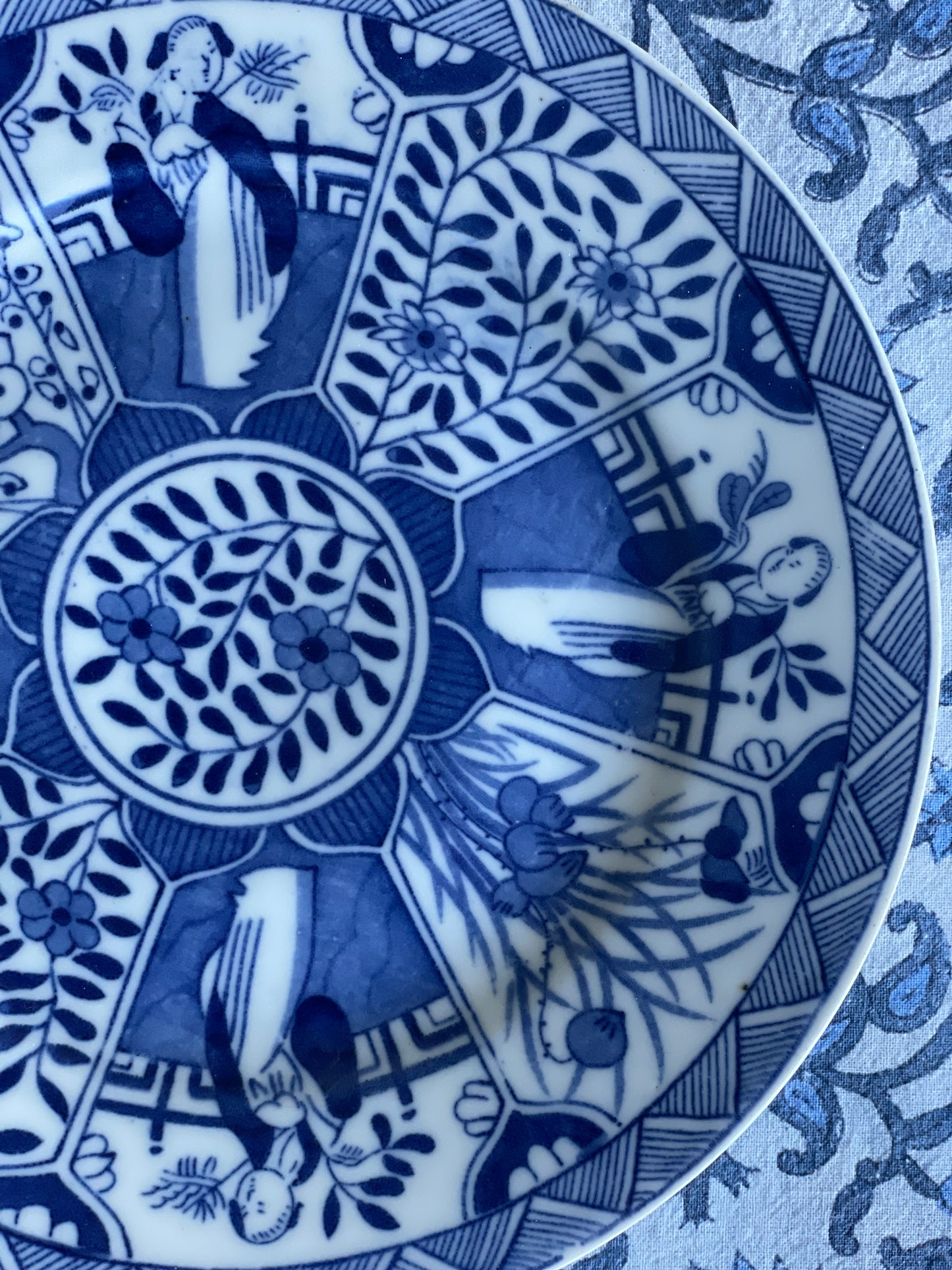 Vintage Dutch Chinoiserie Plates