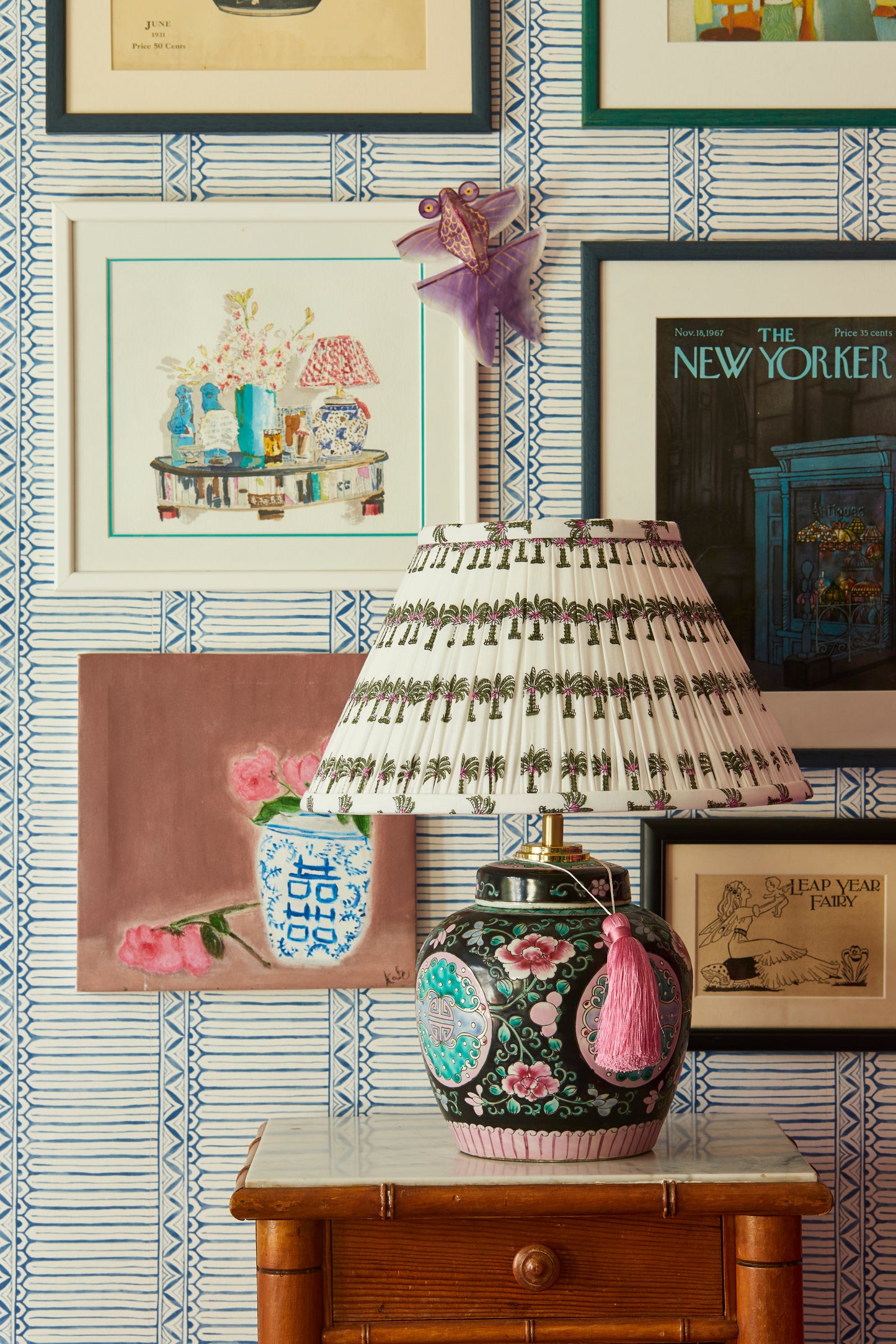 Famille Noire Ginger Jar Lamp