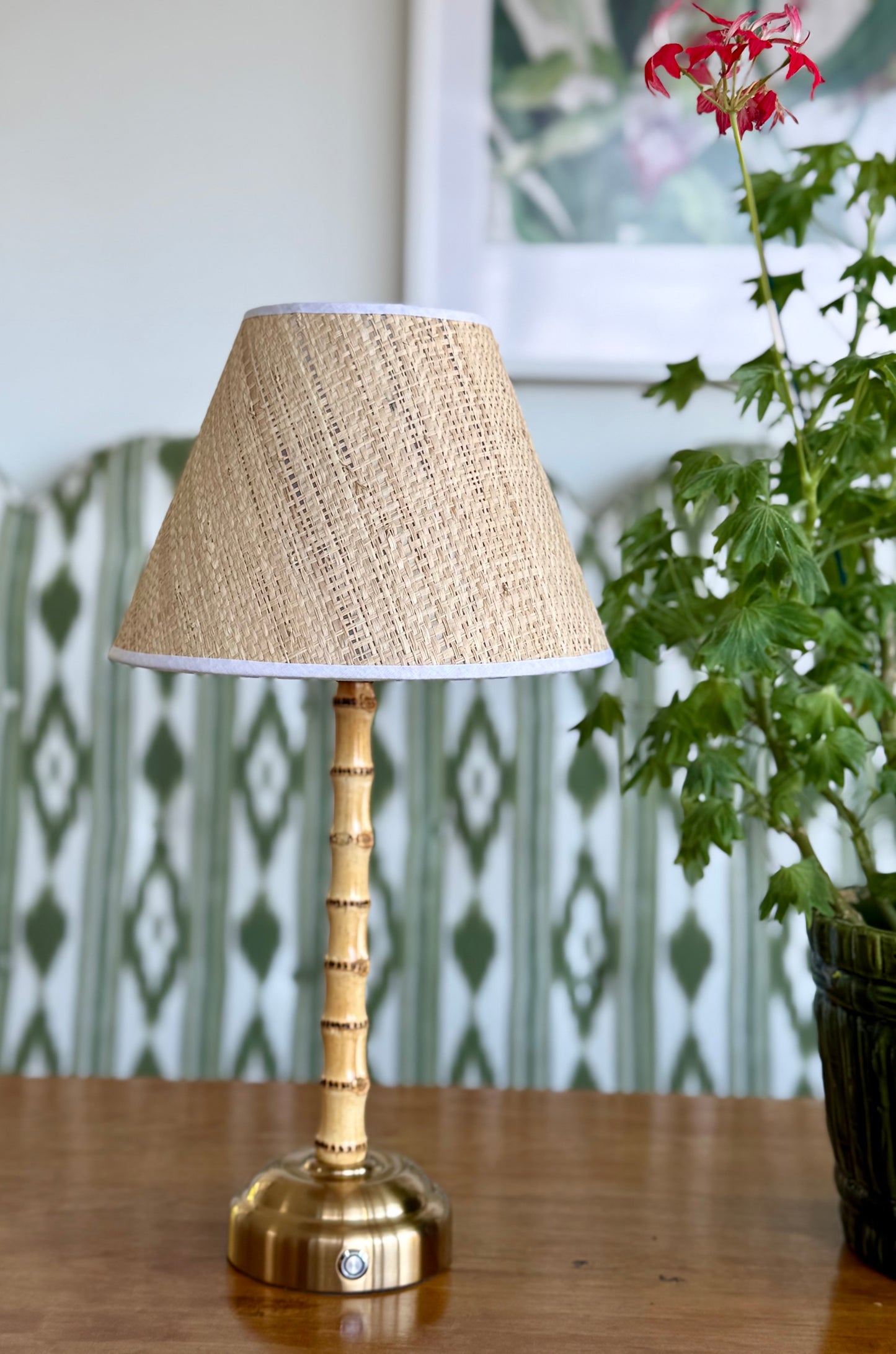 Hanoi bamboo rechargeable lamp