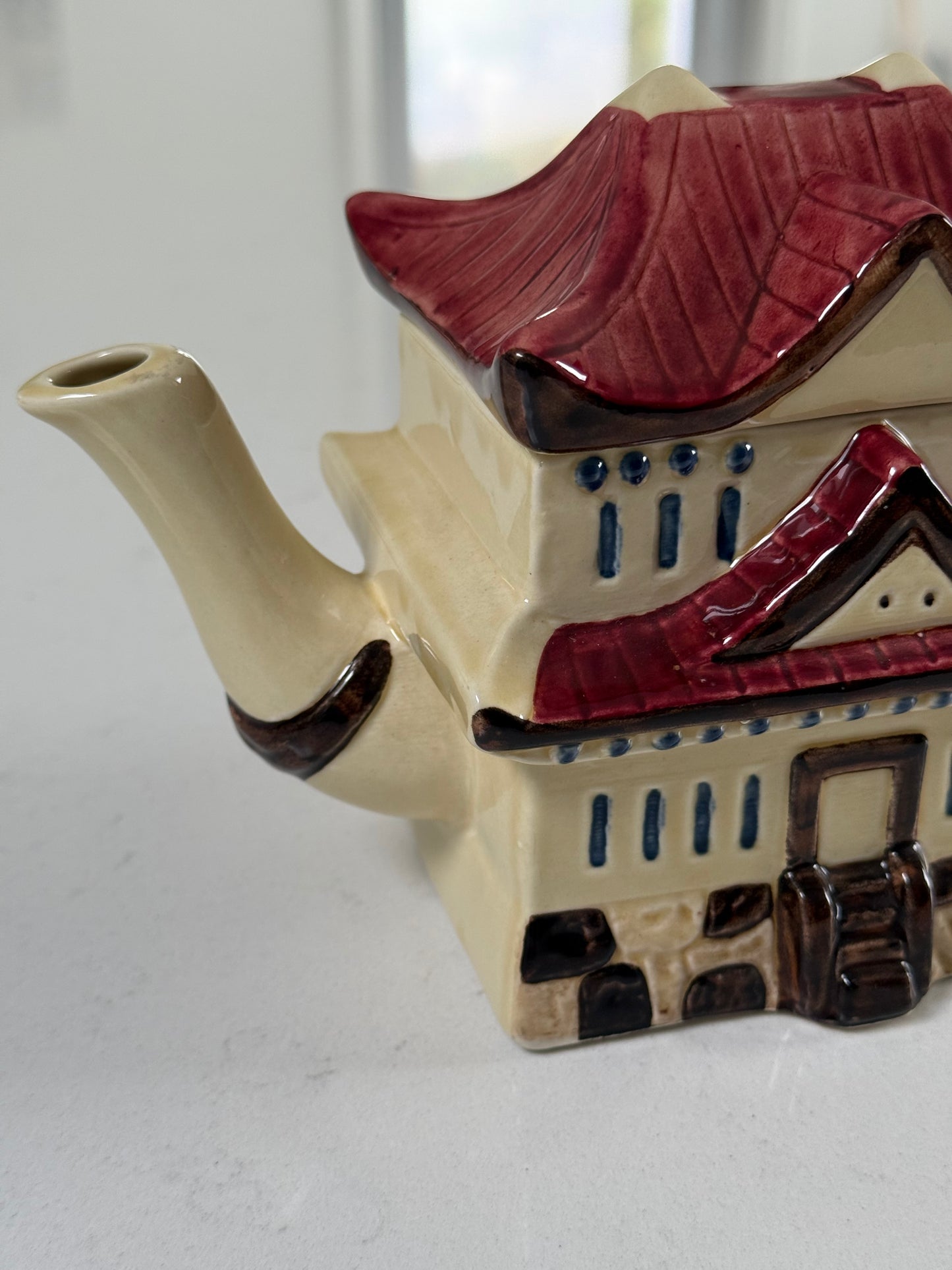 Vintage ‘Tony Wood’ Pagoda Teapot