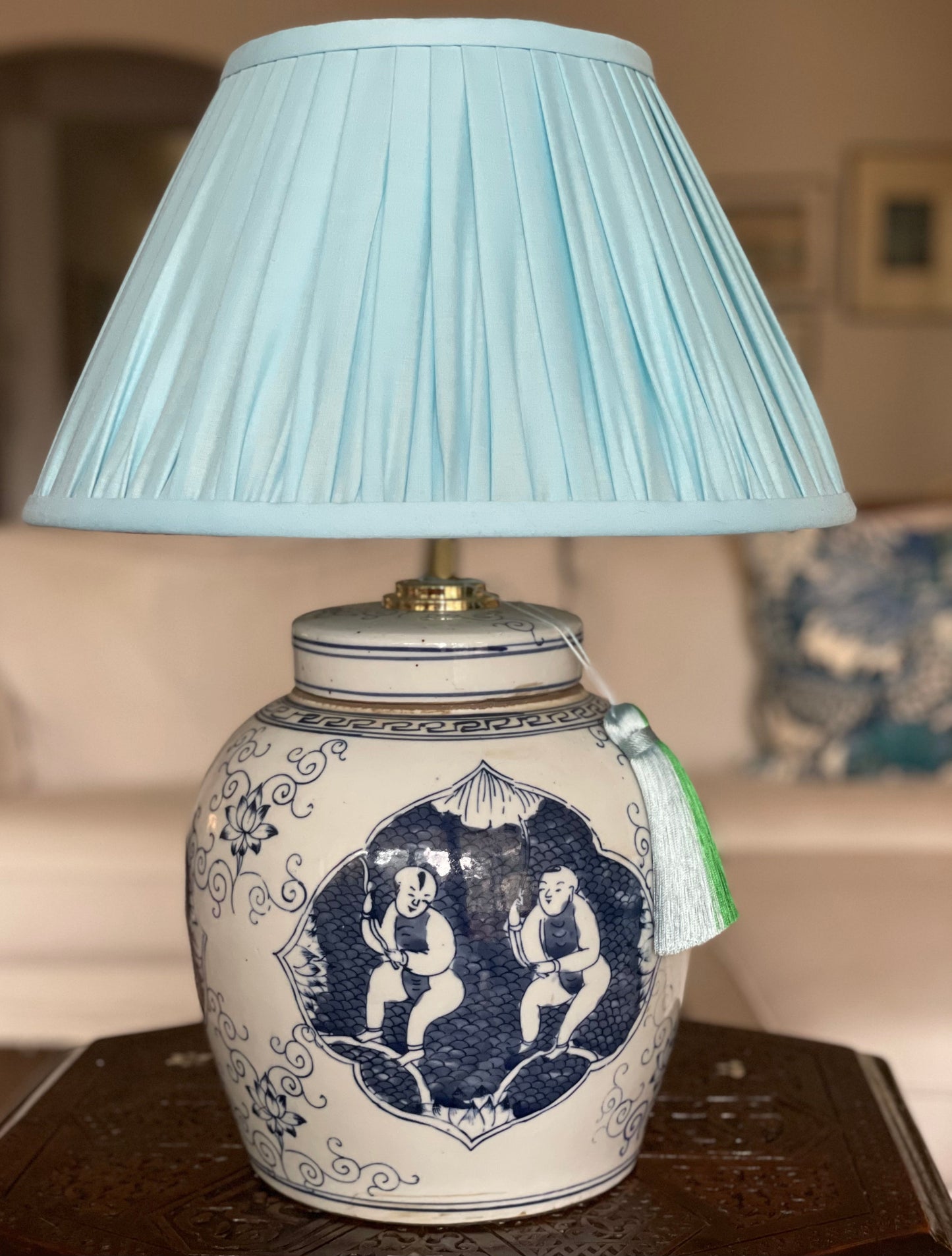 Cherubs Ginger Jar Lamp